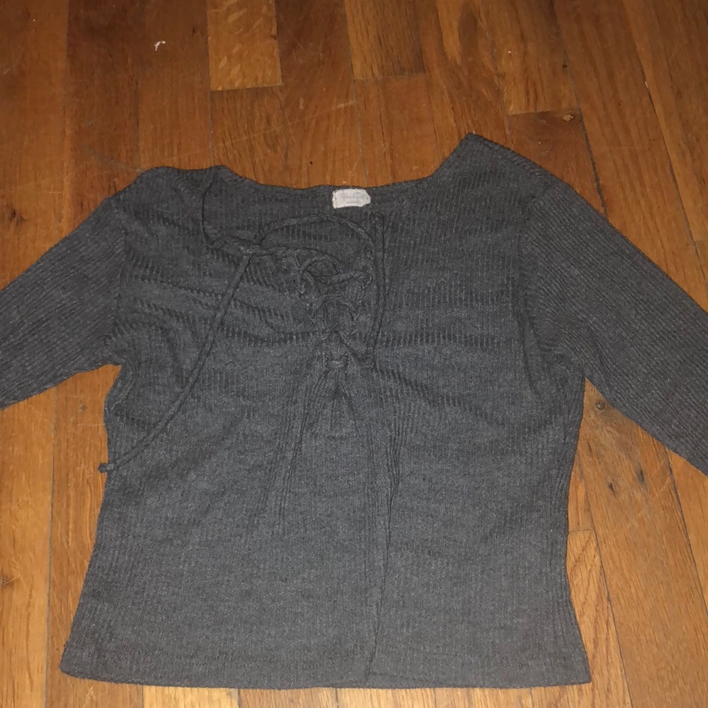 Brandy Melville lace up crop top